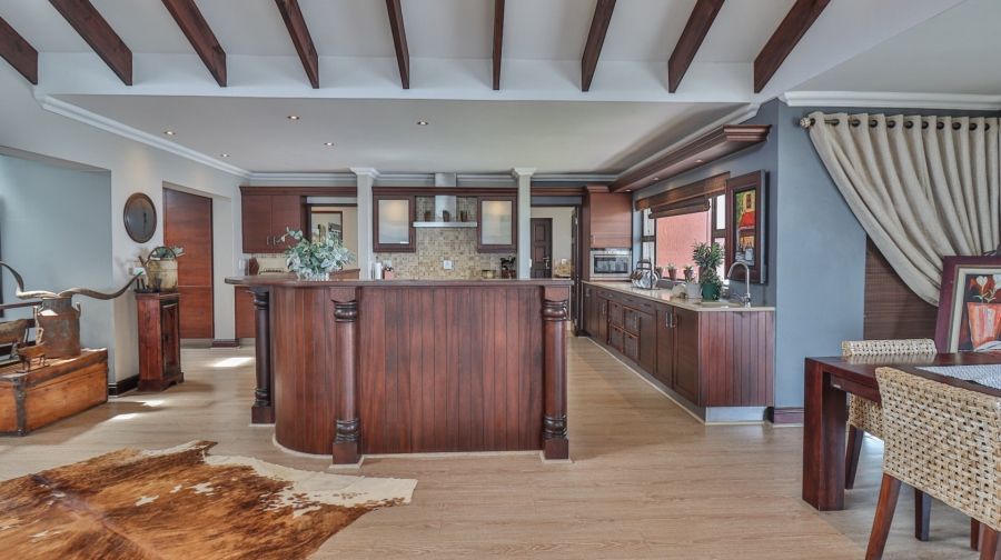 6 Bedroom Property for Sale in Moquini Coastal Estate Western Cape